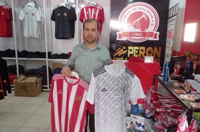 Petrol store peron spor mağazasından üretim