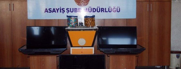 Kumar oynatılan 4 iş yeri mühürlendi