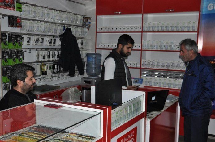 Esnaf elektrik kesintisine çözüm istiyor