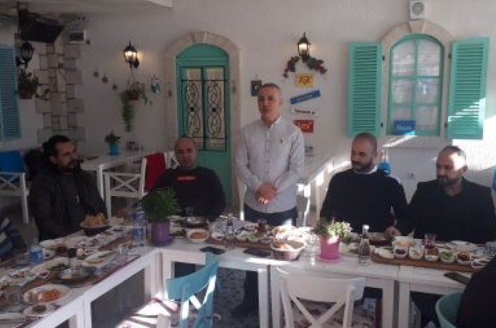 Alaçatı muhallebicisi bir yaşında
