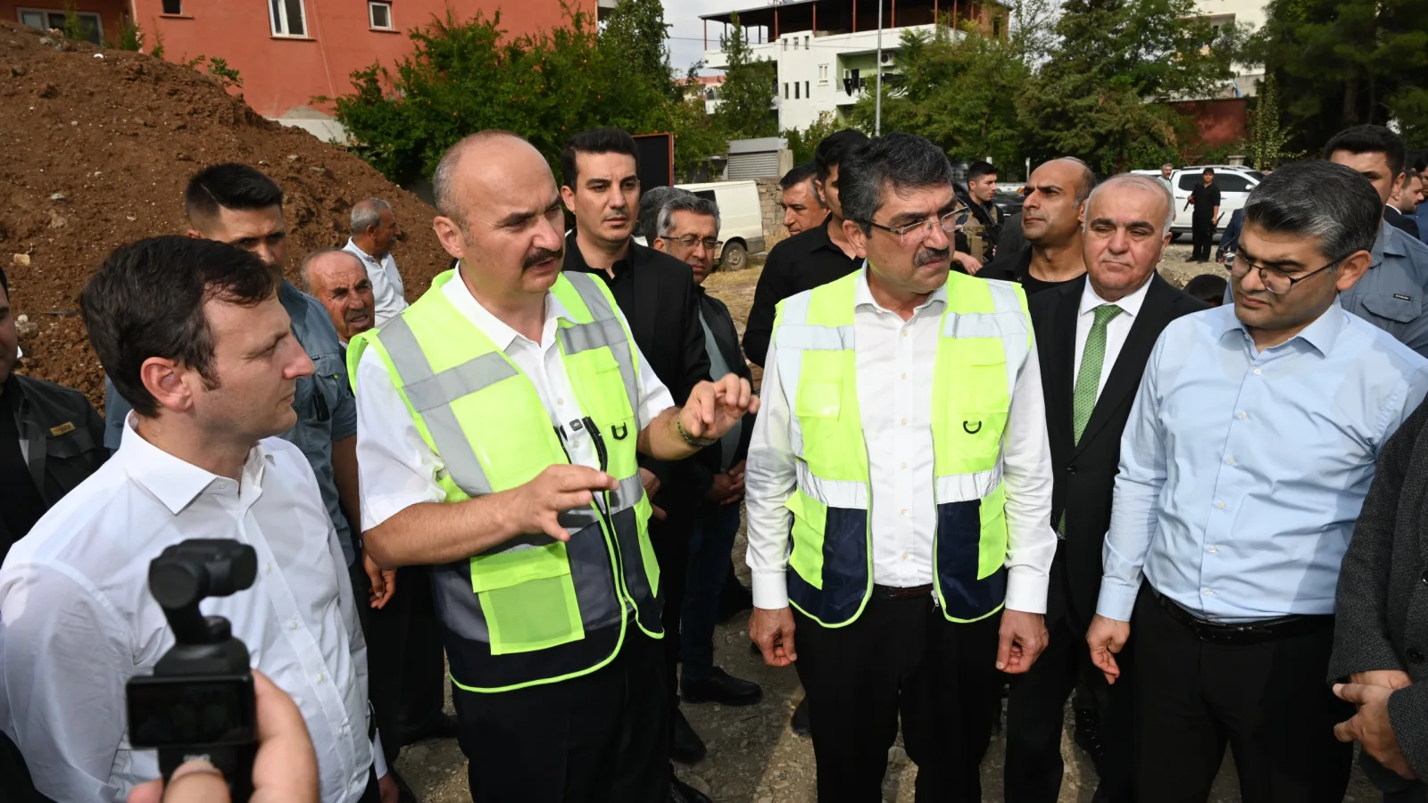 Bağlar’da Aile Destek Merkezi İçin İlk Çivi Çakıldı