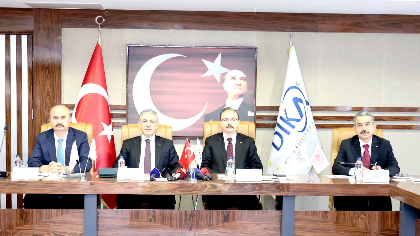 BÖLGESEL YATIRIM VE PROJELER MASAYA YATIRILDI