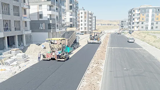 BELEDİYE 607 BİN TON ASFALT SERDİ