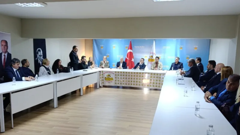 ANAVATAN PARTİSİ’NDE BÜYÜK KURULTAY HAZIRLIĞI